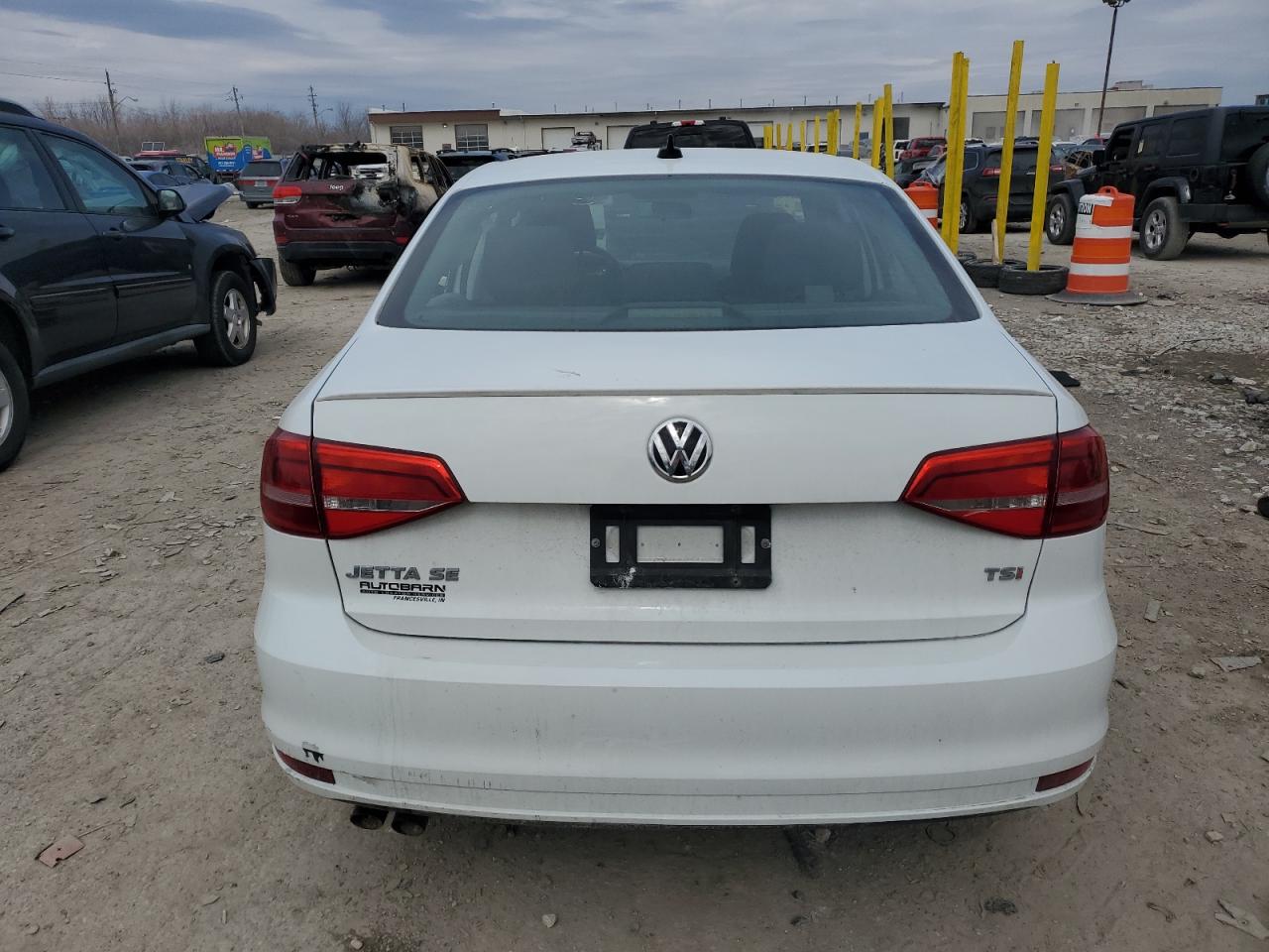2015 Volkswagen Jetta - Image 6