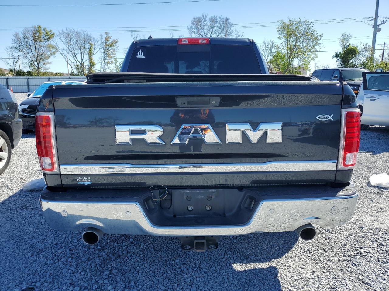 2017 RAM 1500 - Image 6