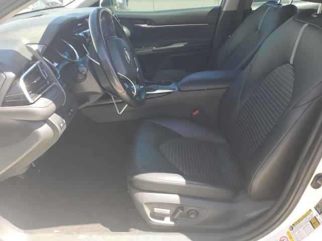  TOYOTA CAMRY 2018 Белый