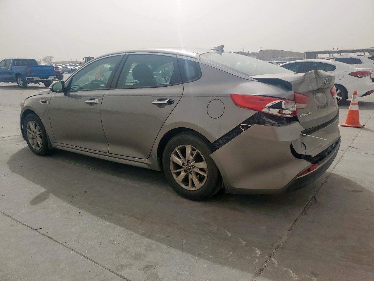 2016 Kia Optima - Image 2