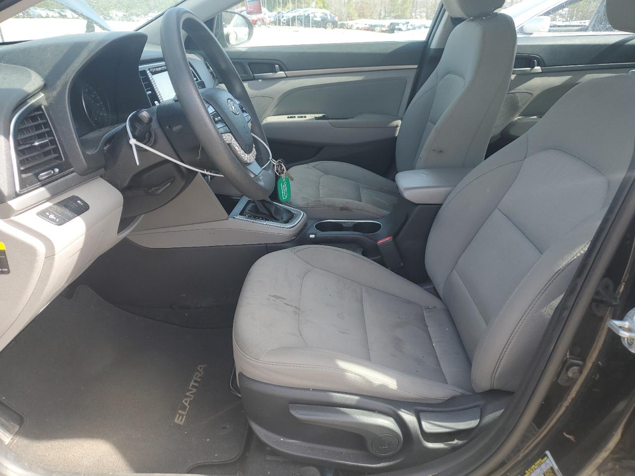 2017 Hyundai Elantra - Image 7