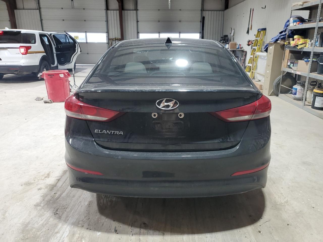 2018 Hyundai Elantra - Image 6