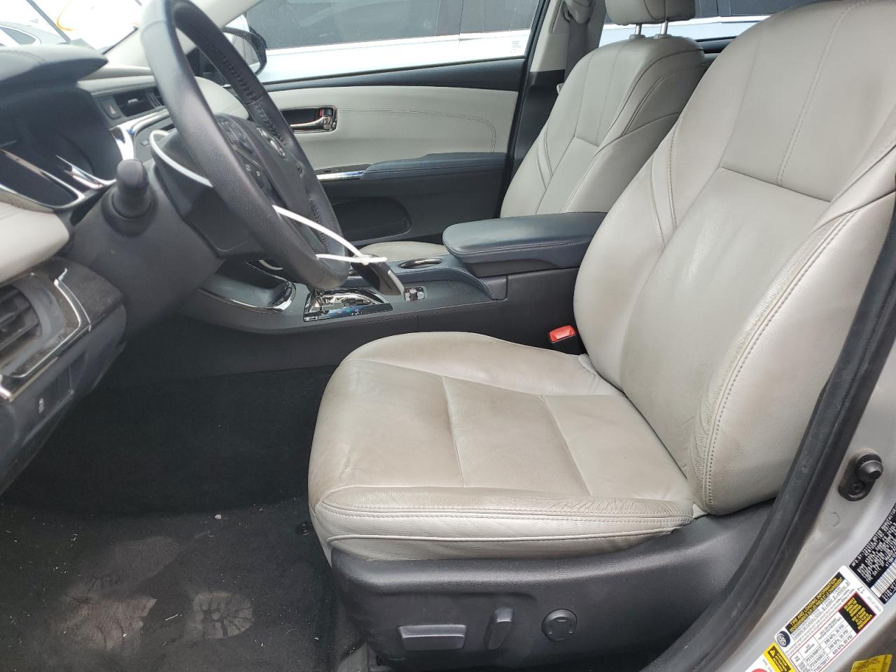 2014 Toyota Avalon - Image 7