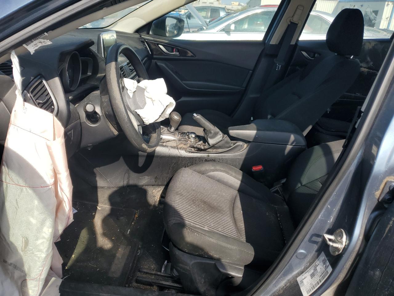2016 Mazda 3 - Image 7