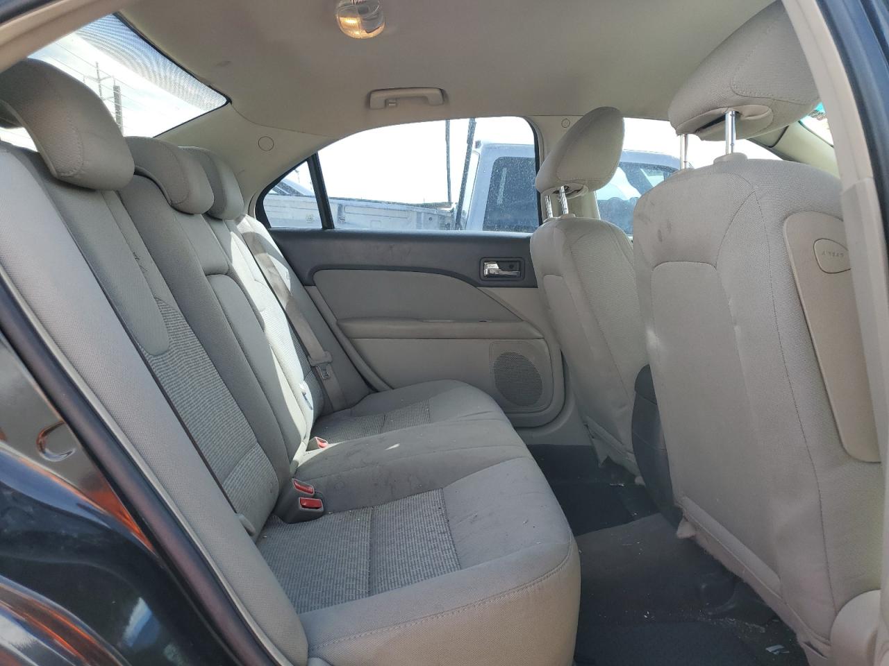 2010 Ford Fusion - Image 10