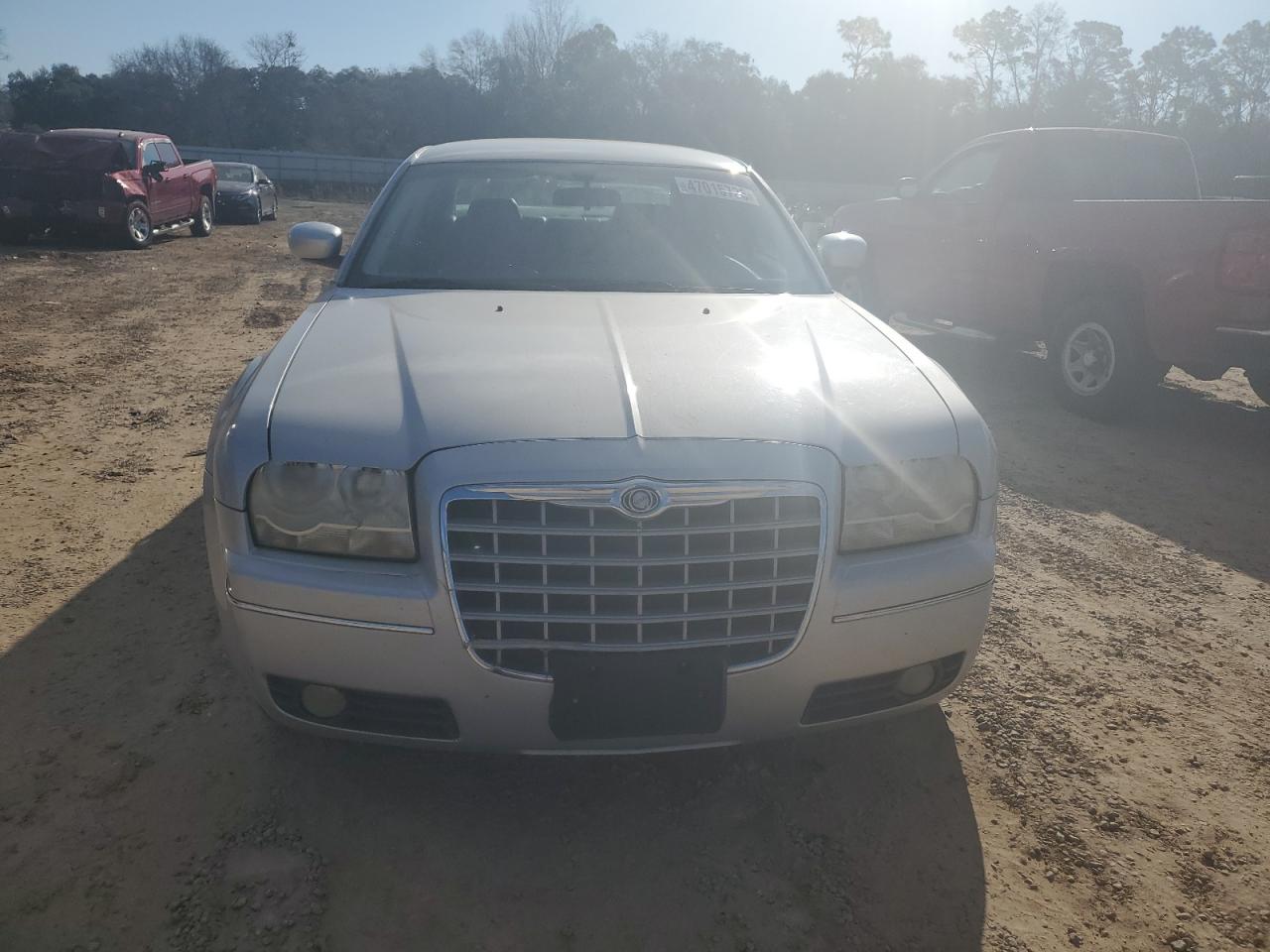 2009 Chrysler 300 - Image 5