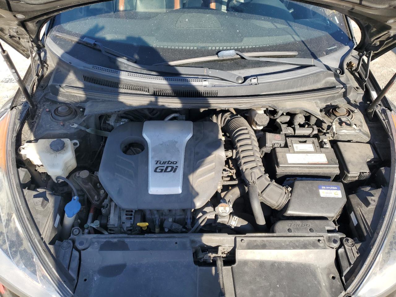 2016 Hyundai Veloster - Image 11