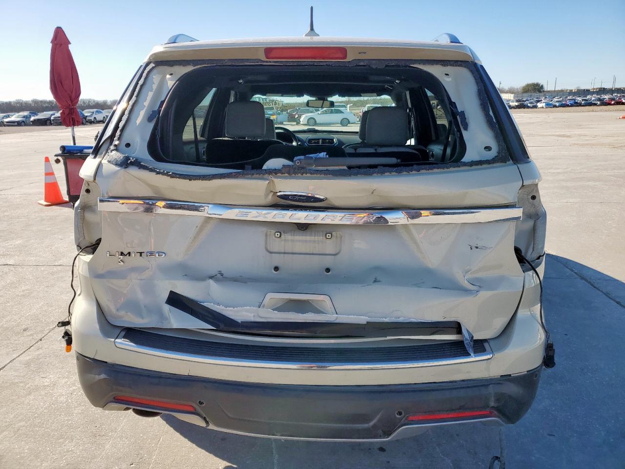 2018 Ford Explorer - Image 6