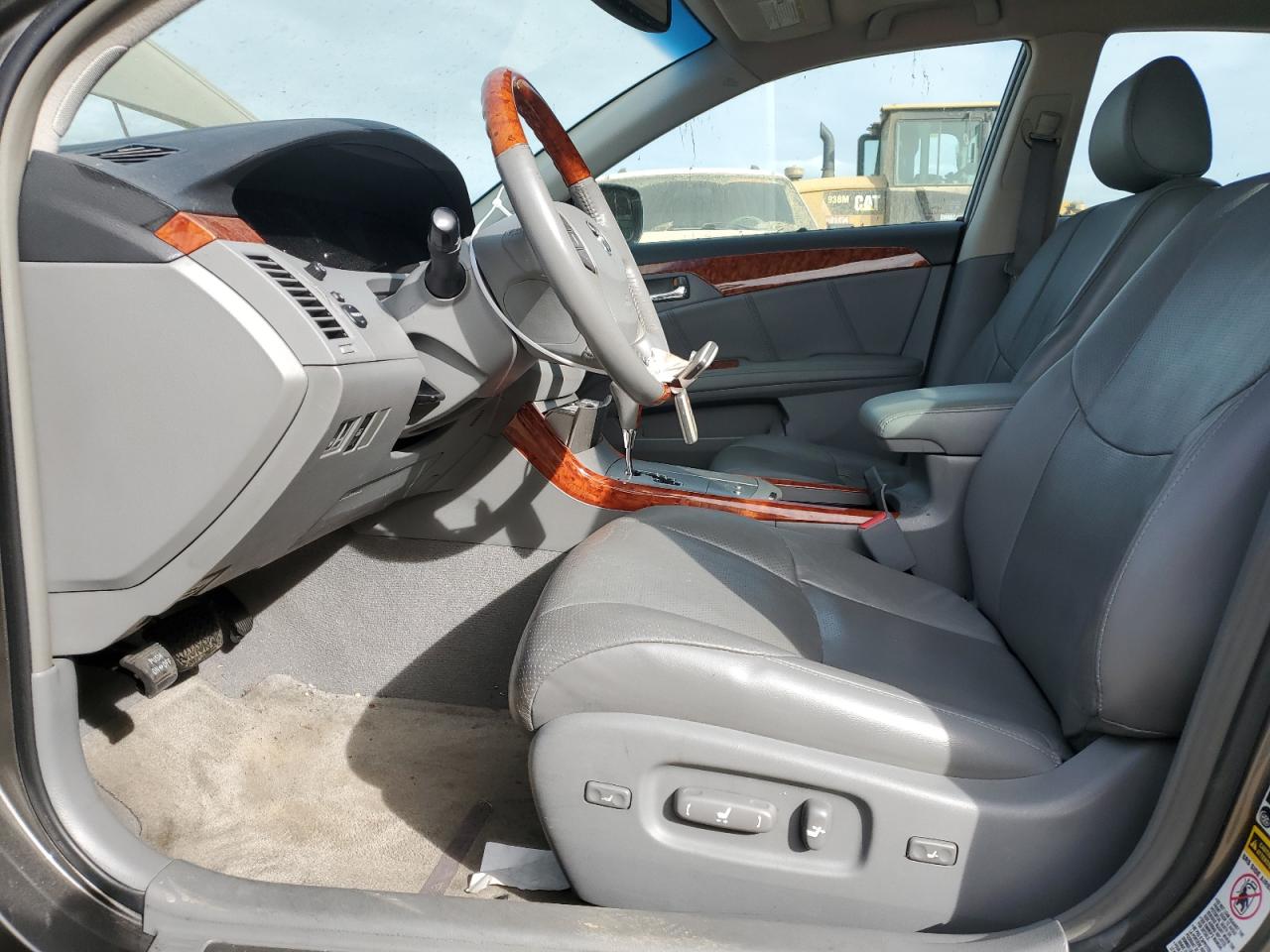 2007 Toyota Avalon - Image 7
