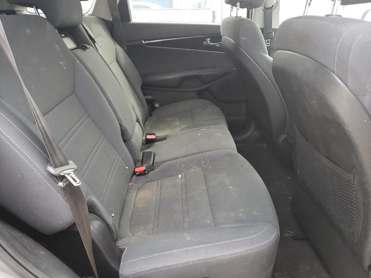 2017 Kia Sorento - Image 10