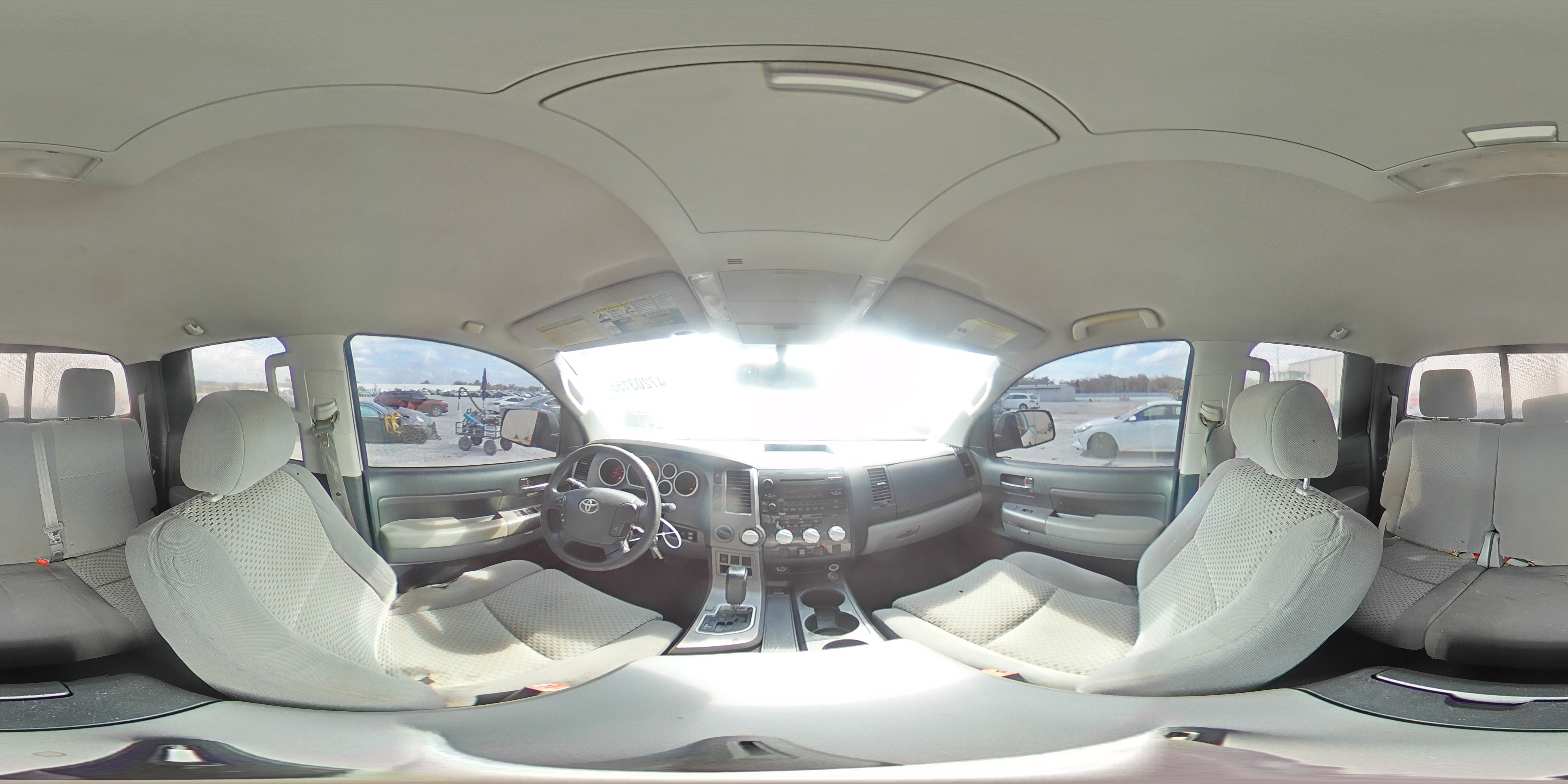 2012 Toyota Tundra - Image 14