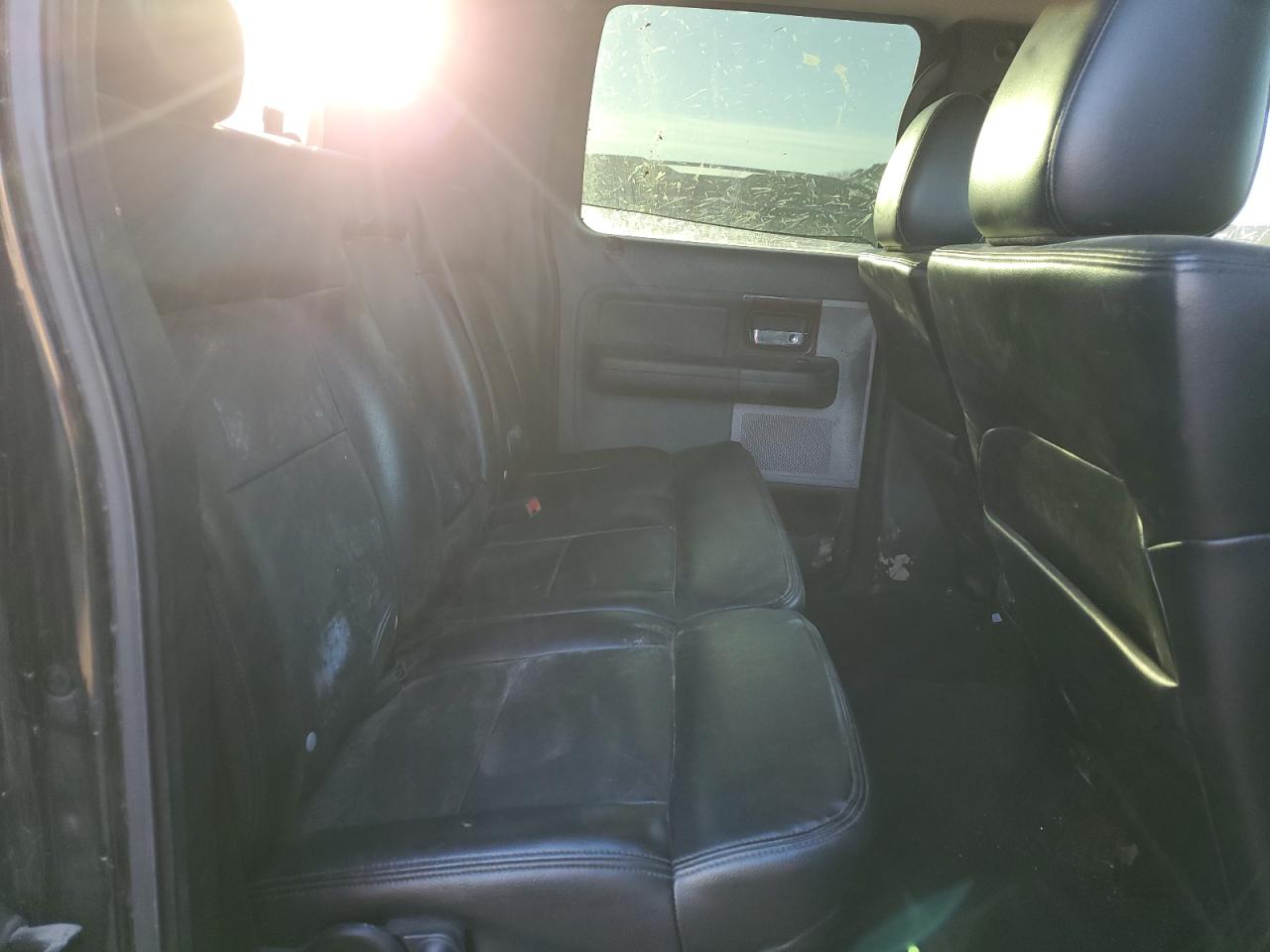 2005 Ford F-150 - Image 10