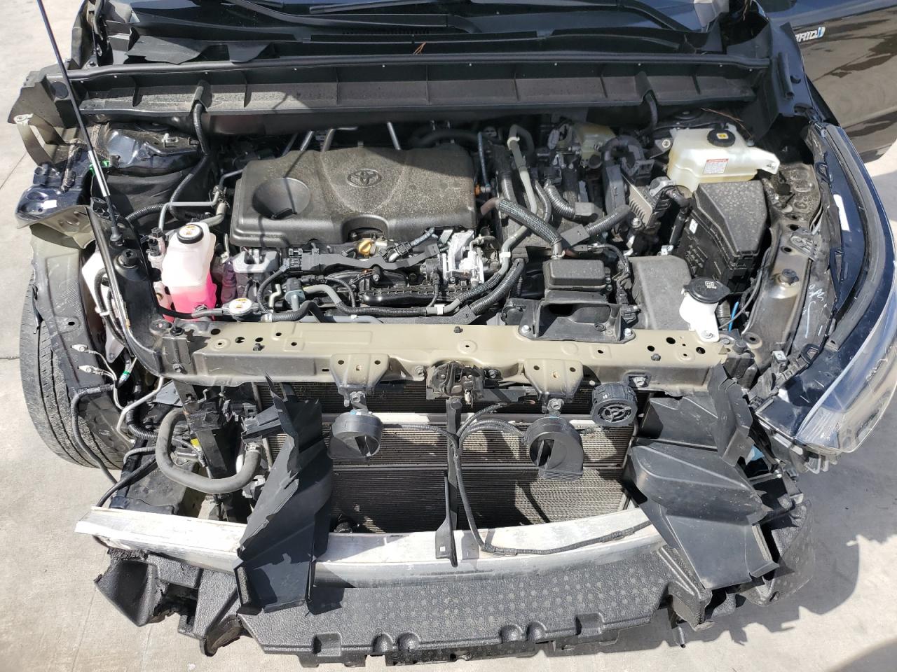 2021 Toyota Highlander - Image 12