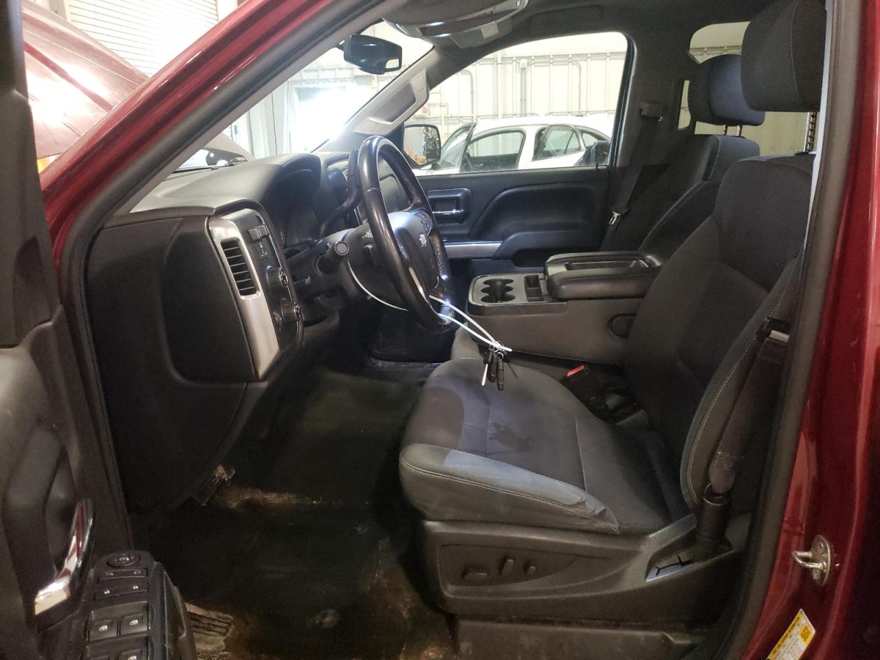2015 Chevrolet Silverado - Image 7