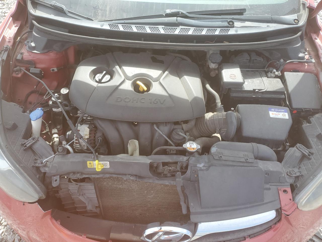 2013 Hyundai Elantra - Image 12