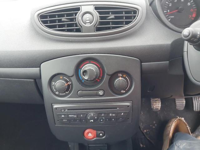 2010 RENAULT CLIO EXTRE