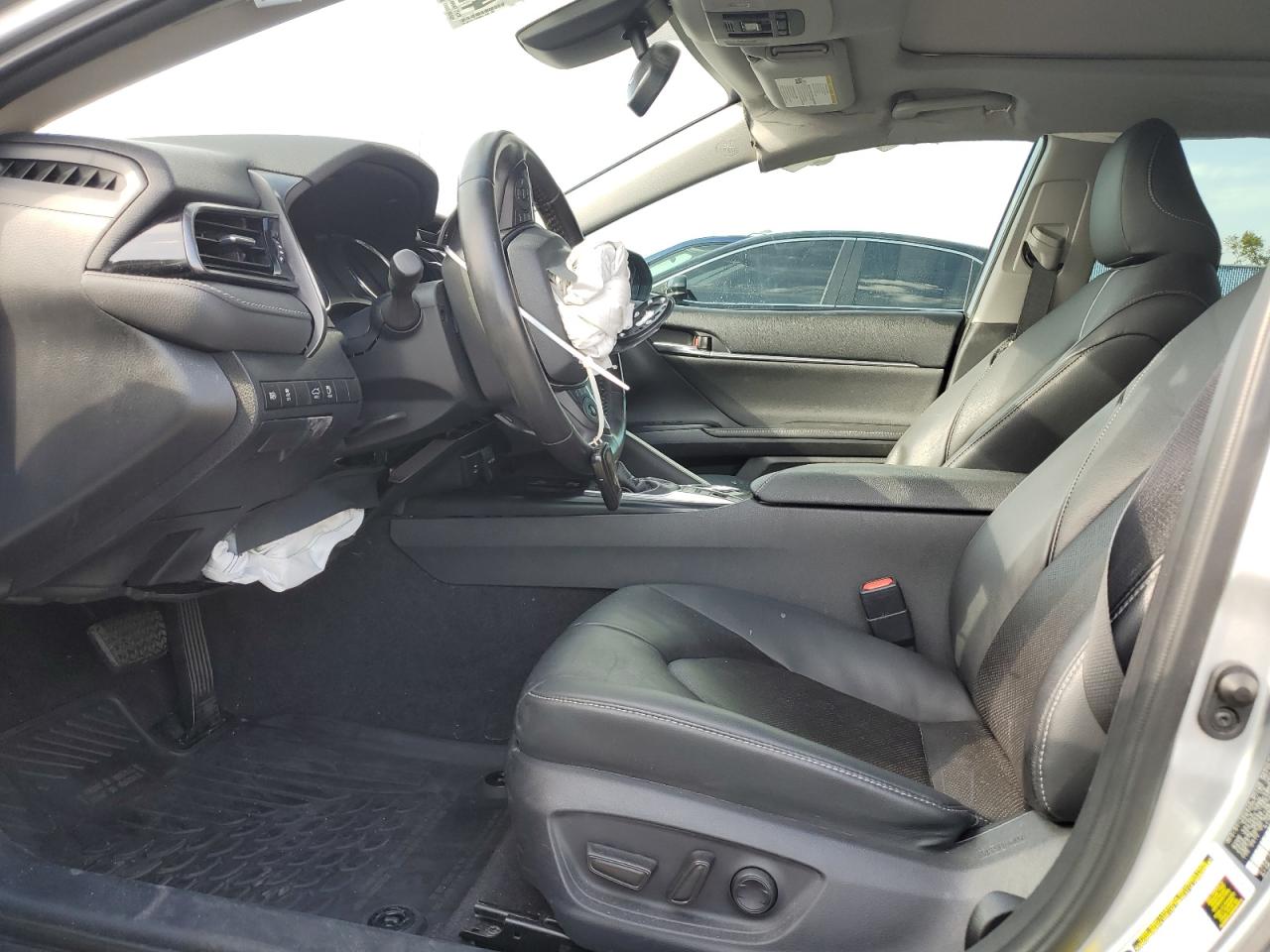 2019 Toyota Camry - Image 7