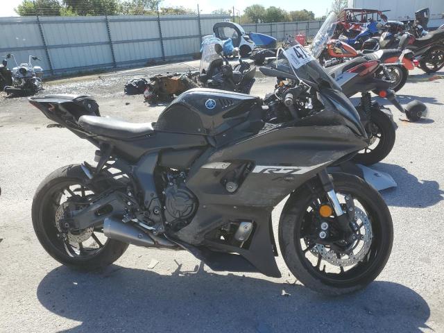 2024 Yamaha Yzfr7 