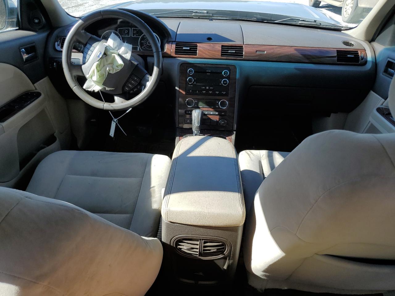 2009 Ford Taurus - Image 8
