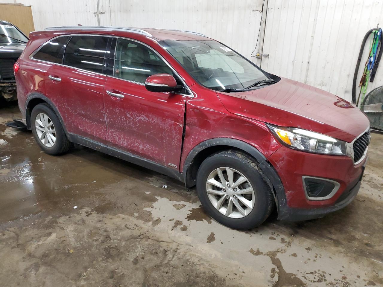 2016 Kia Sorento - Image 4