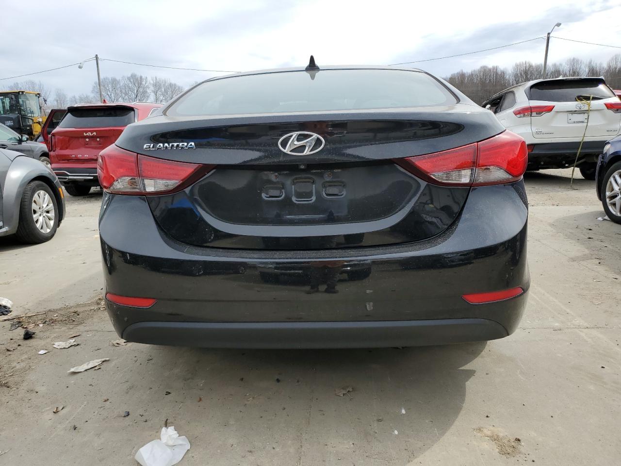 2014 Hyundai Elantra - Image 6
