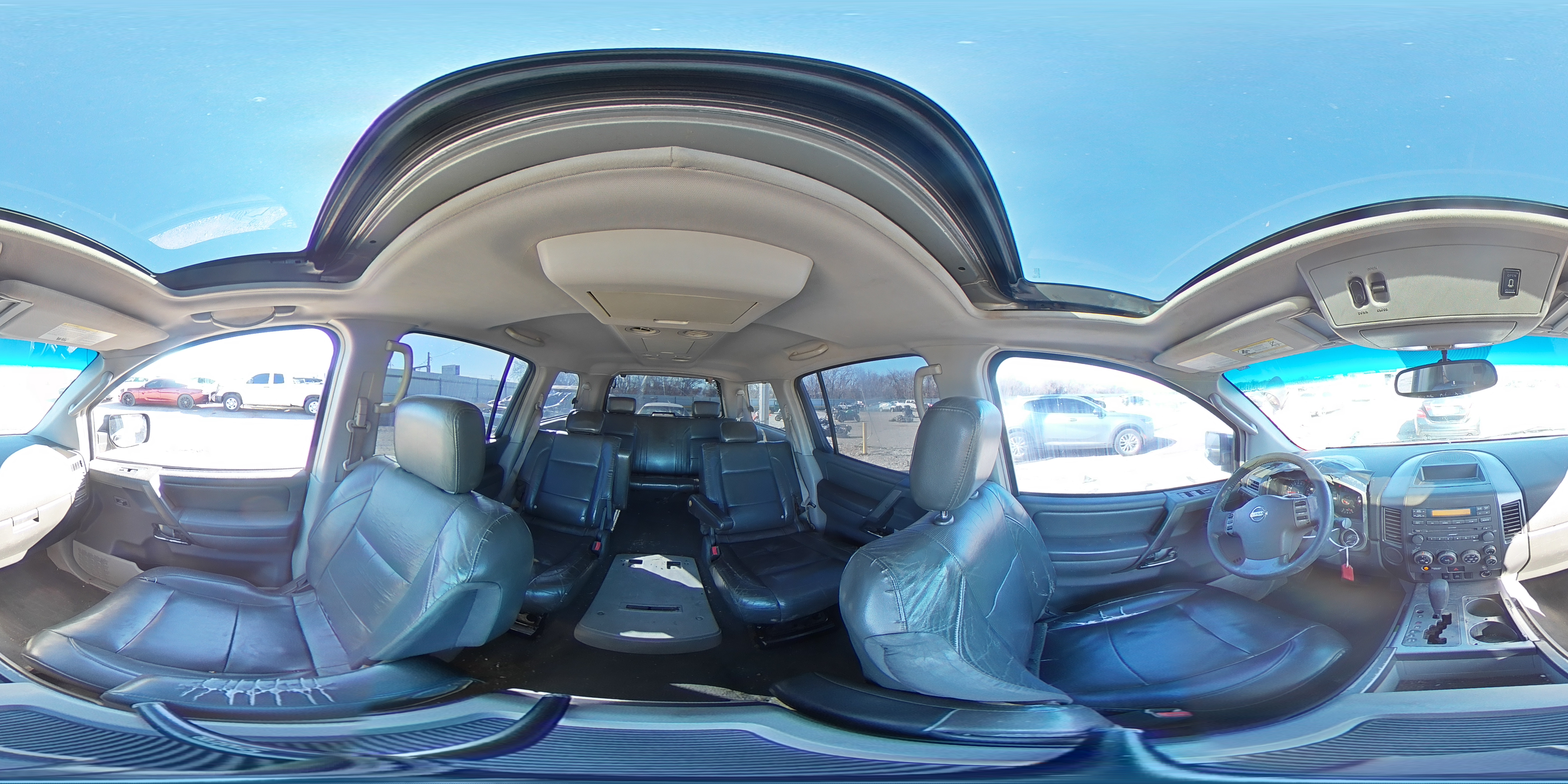 2004 Nissan Armada - Image 14