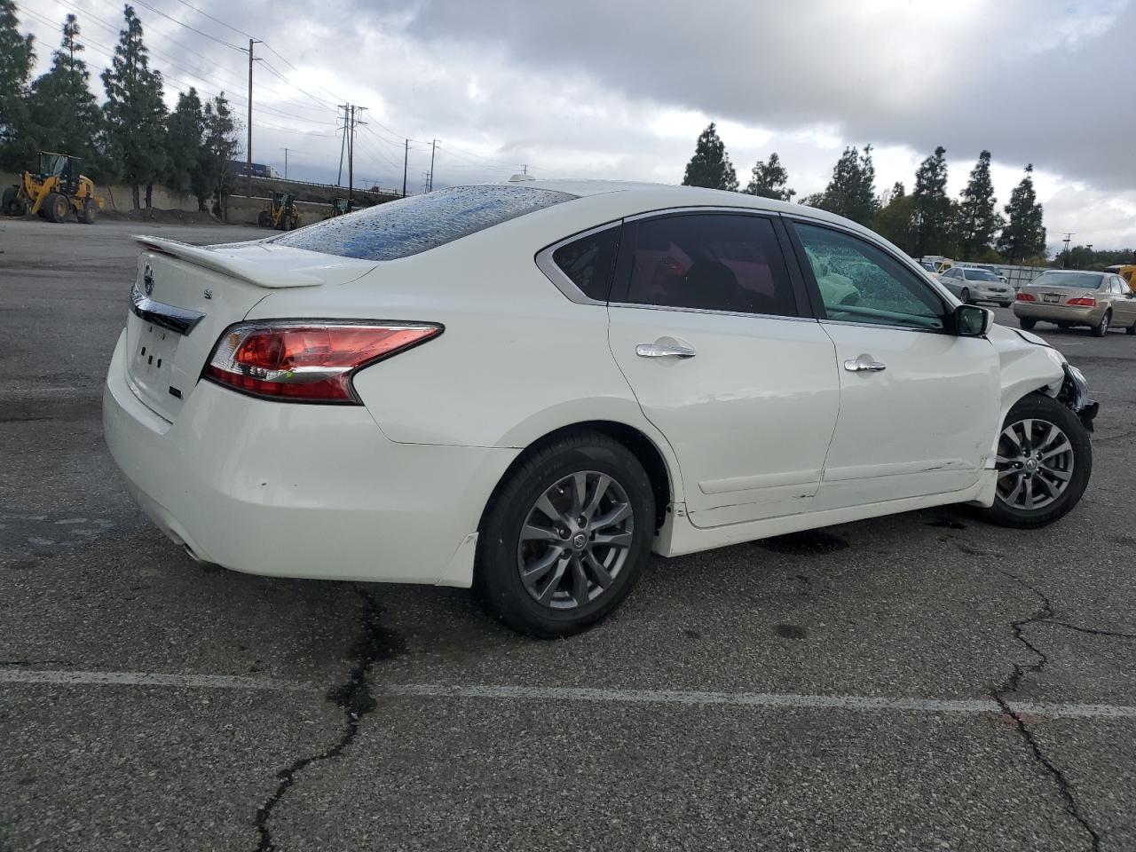 2015 Nissan Altima - Image 3