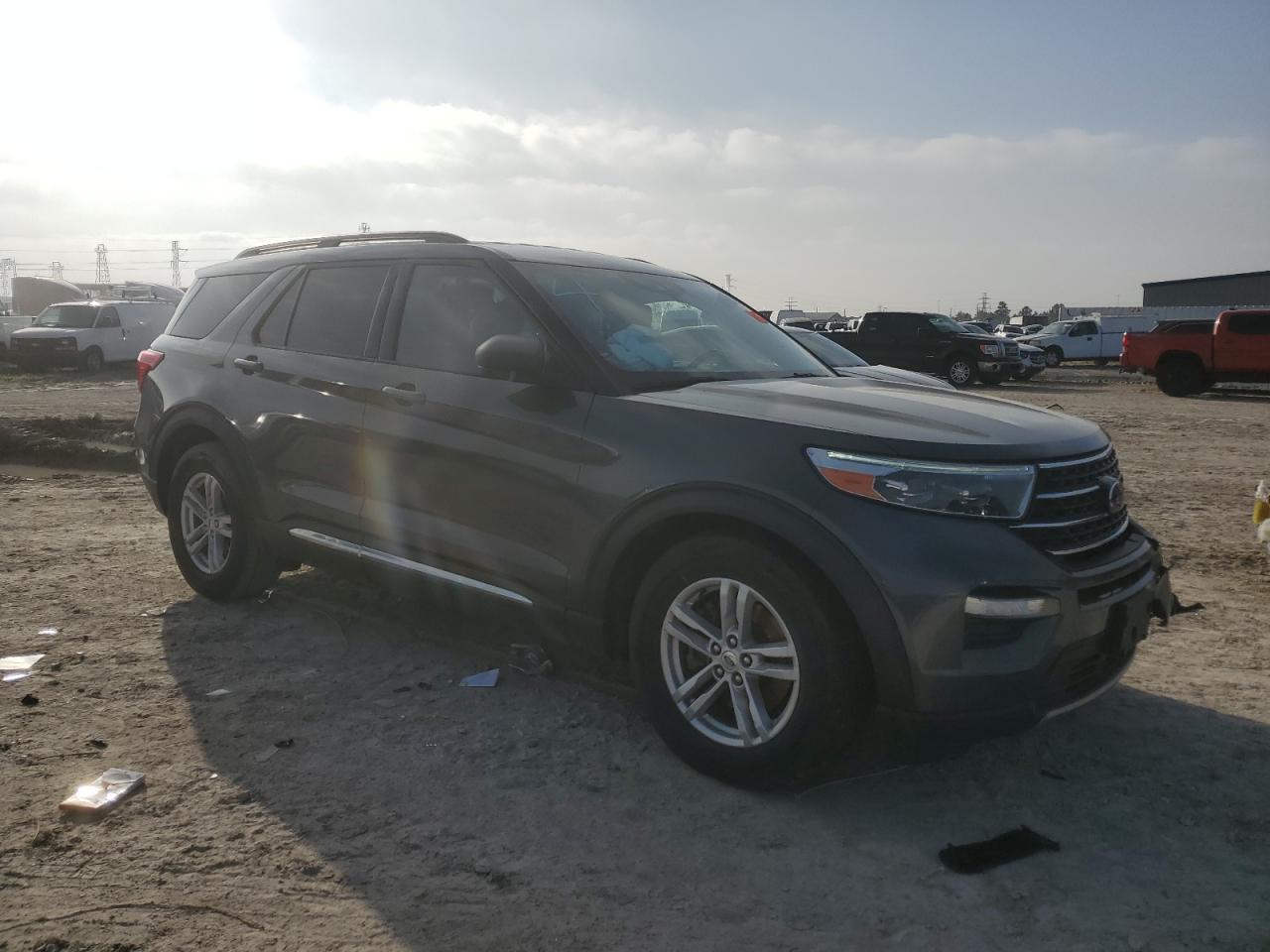 2020 Ford Explorer - Image 4