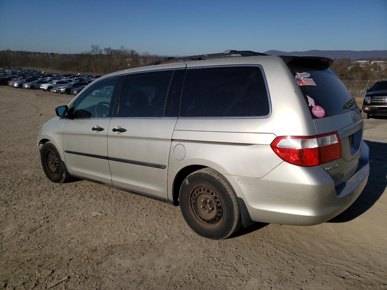 2006 Honda Odyssey - Image 2