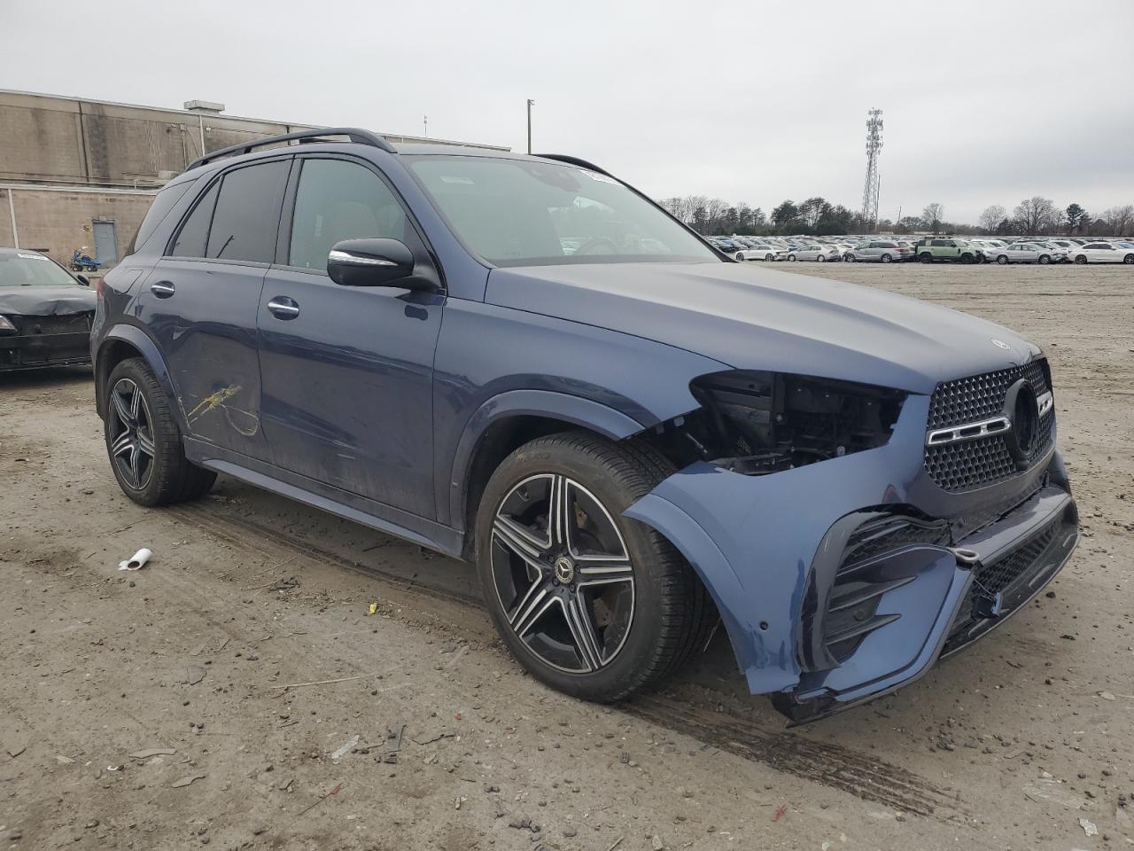 2024 Mercedes-Benz GLE - Image 4