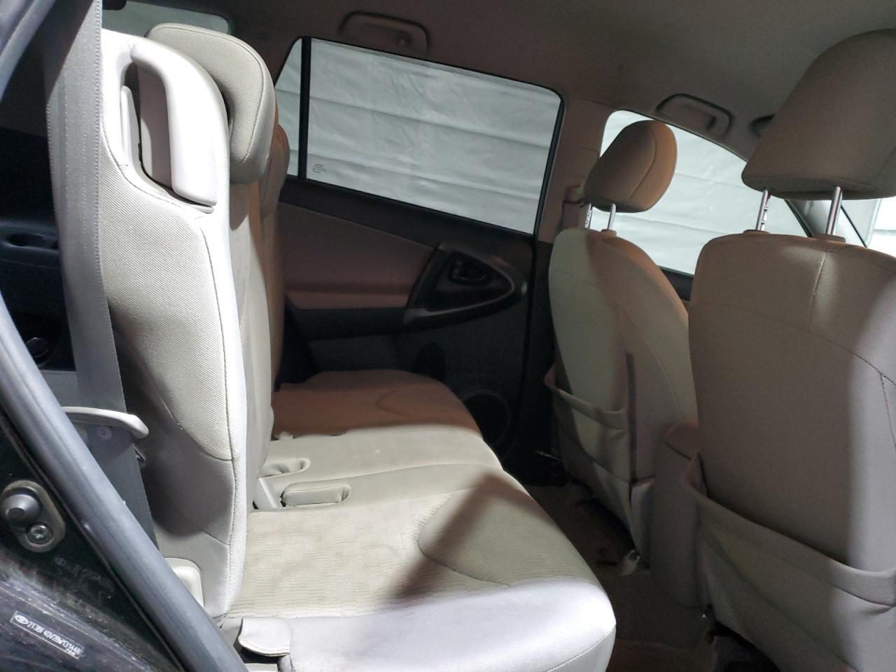 2011 Toyota RAV 4 - Image 11