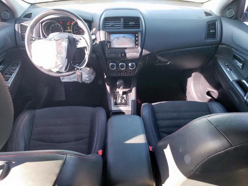  MITSUBISHI OUTLANDER 2018 Biały