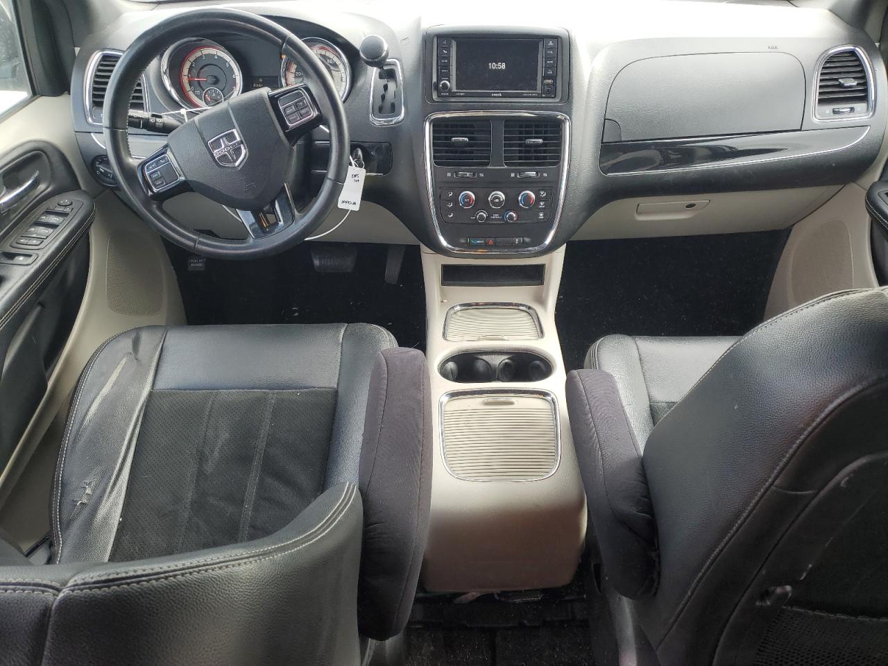 2017 Dodge Caravan - Image 8