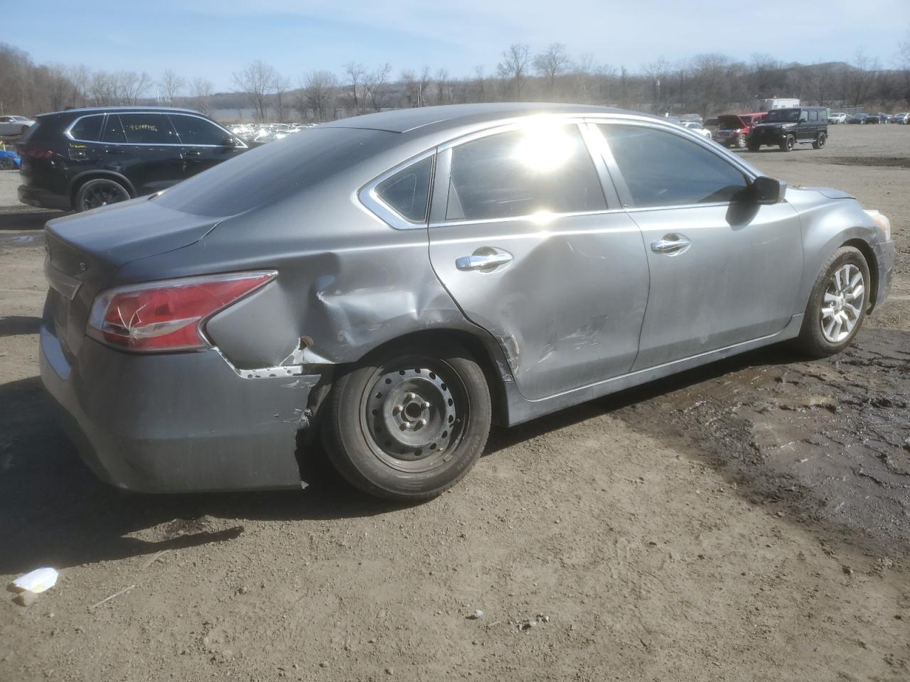 2015 Nissan Altima - Image 3