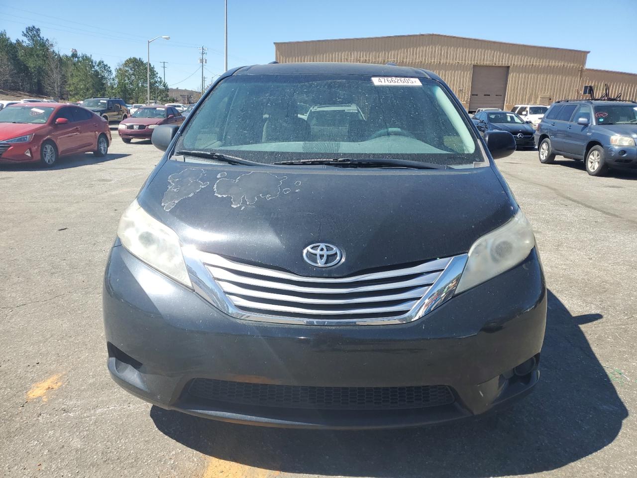 2013 Toyota Sienna - Image 5