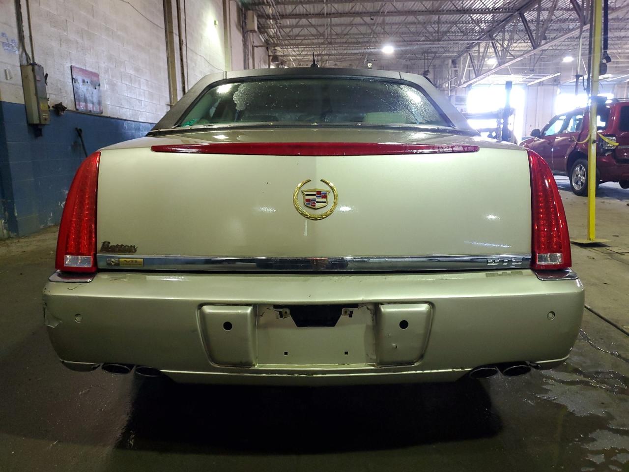 2006 Cadillac DTS - Image 6