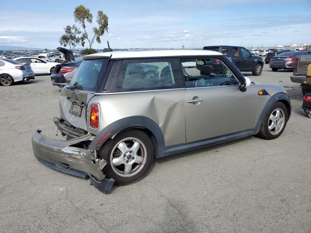 2009 MINI Cooper - Image 3