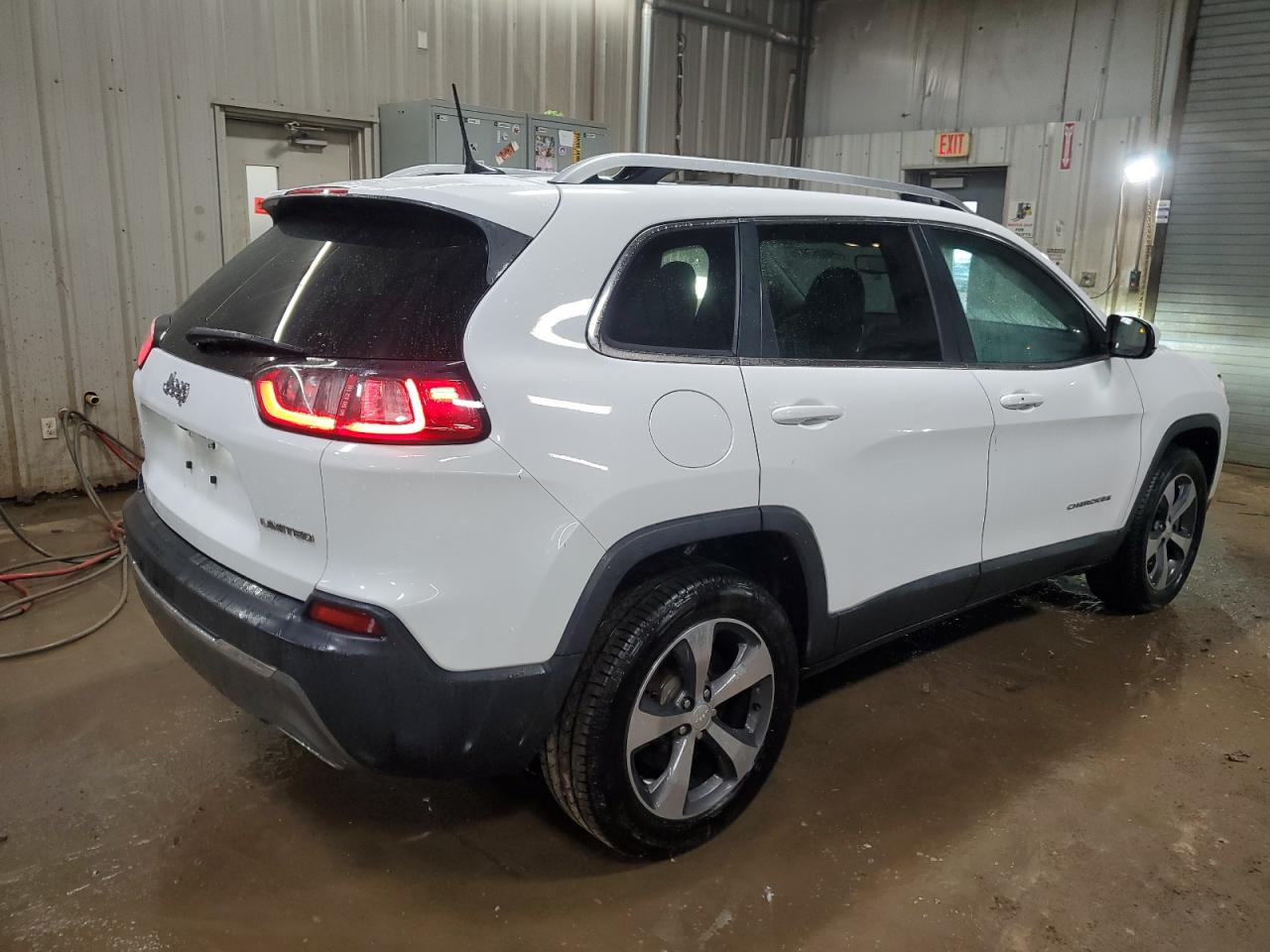 2019 Jeep Grand Cherokee - Image 3