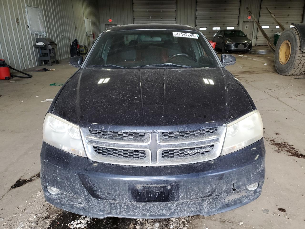 2011 Dodge Avenger - Image 5