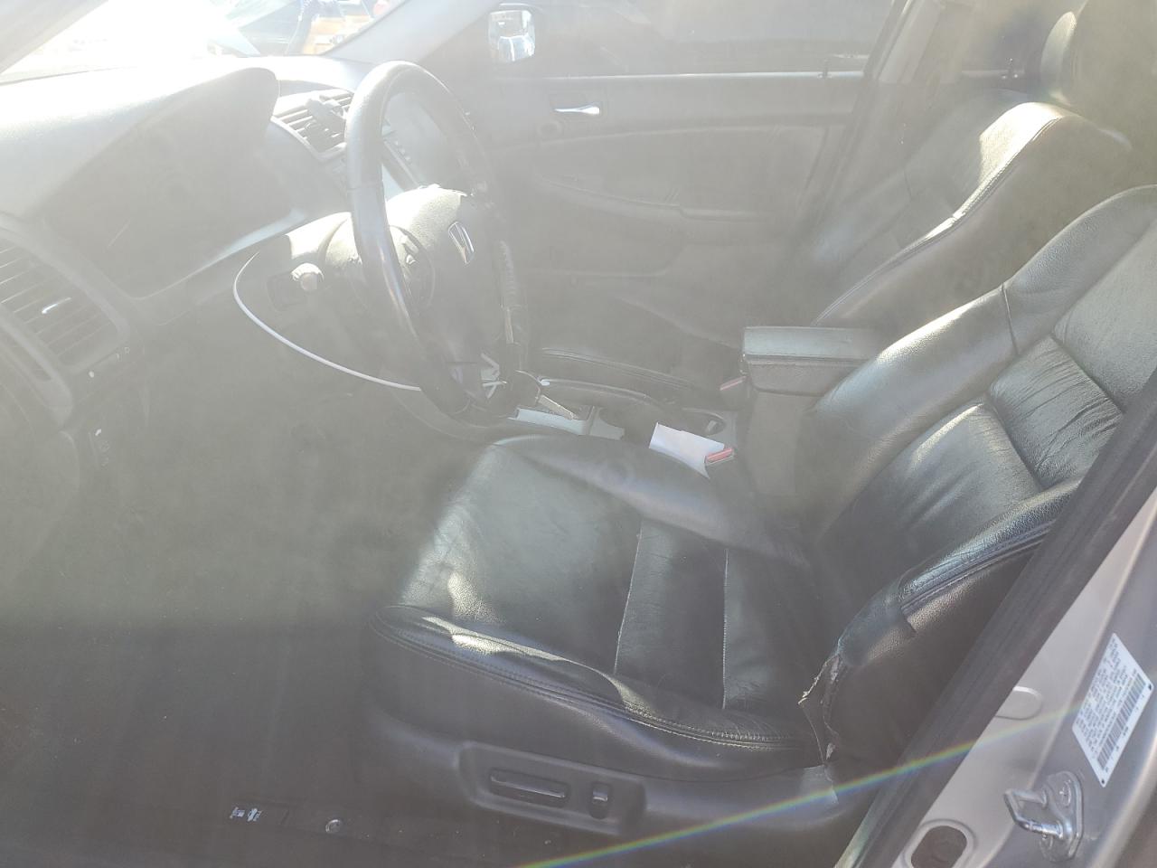 2007 Honda Accord - Image 7