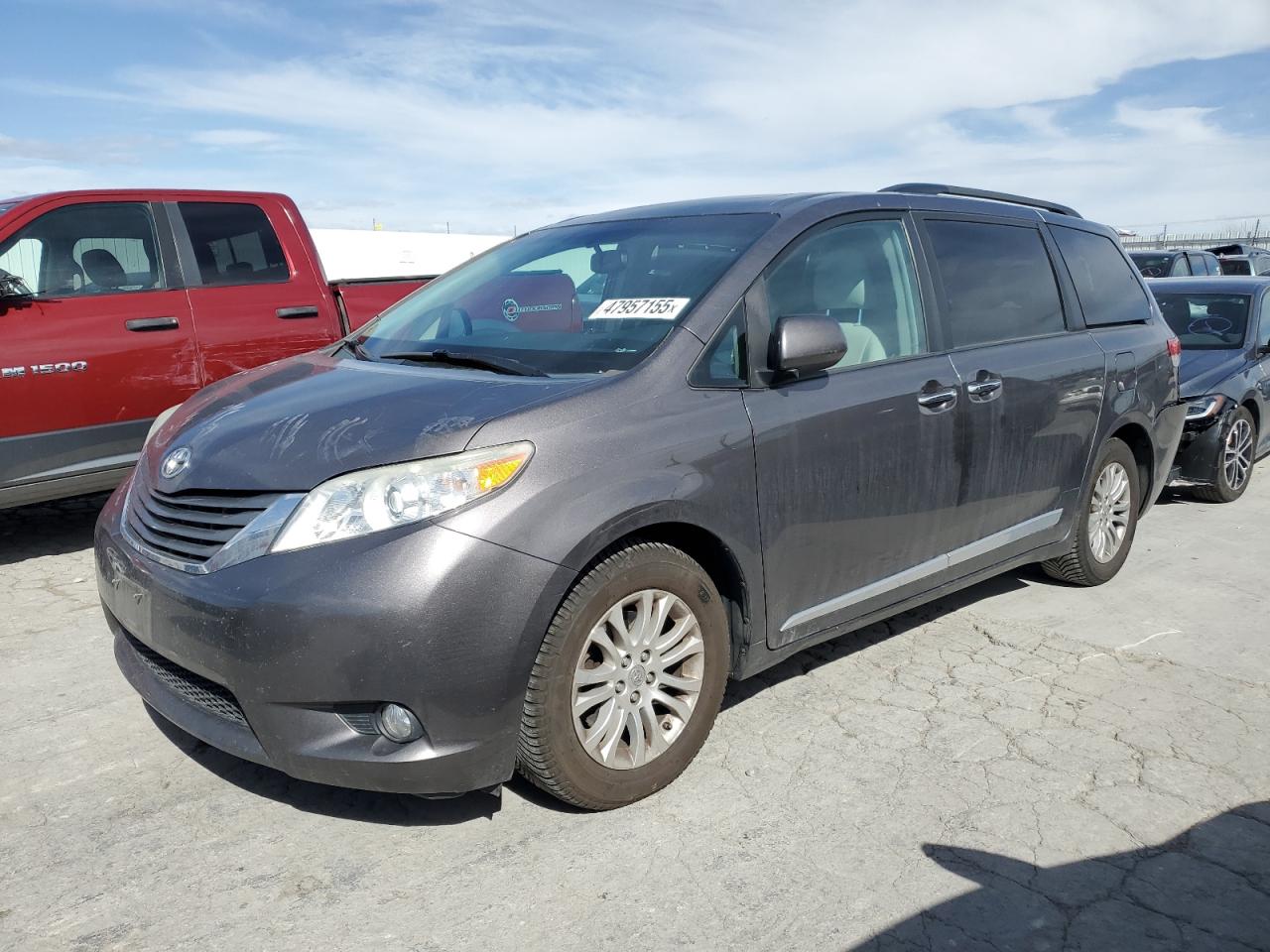 2012 Toyota Sienna - Image 1