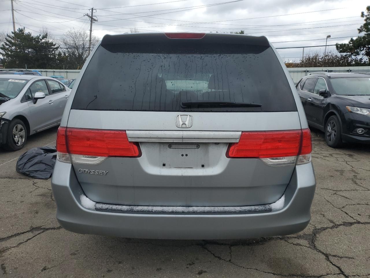 2010 Honda Odyssey - Image 6