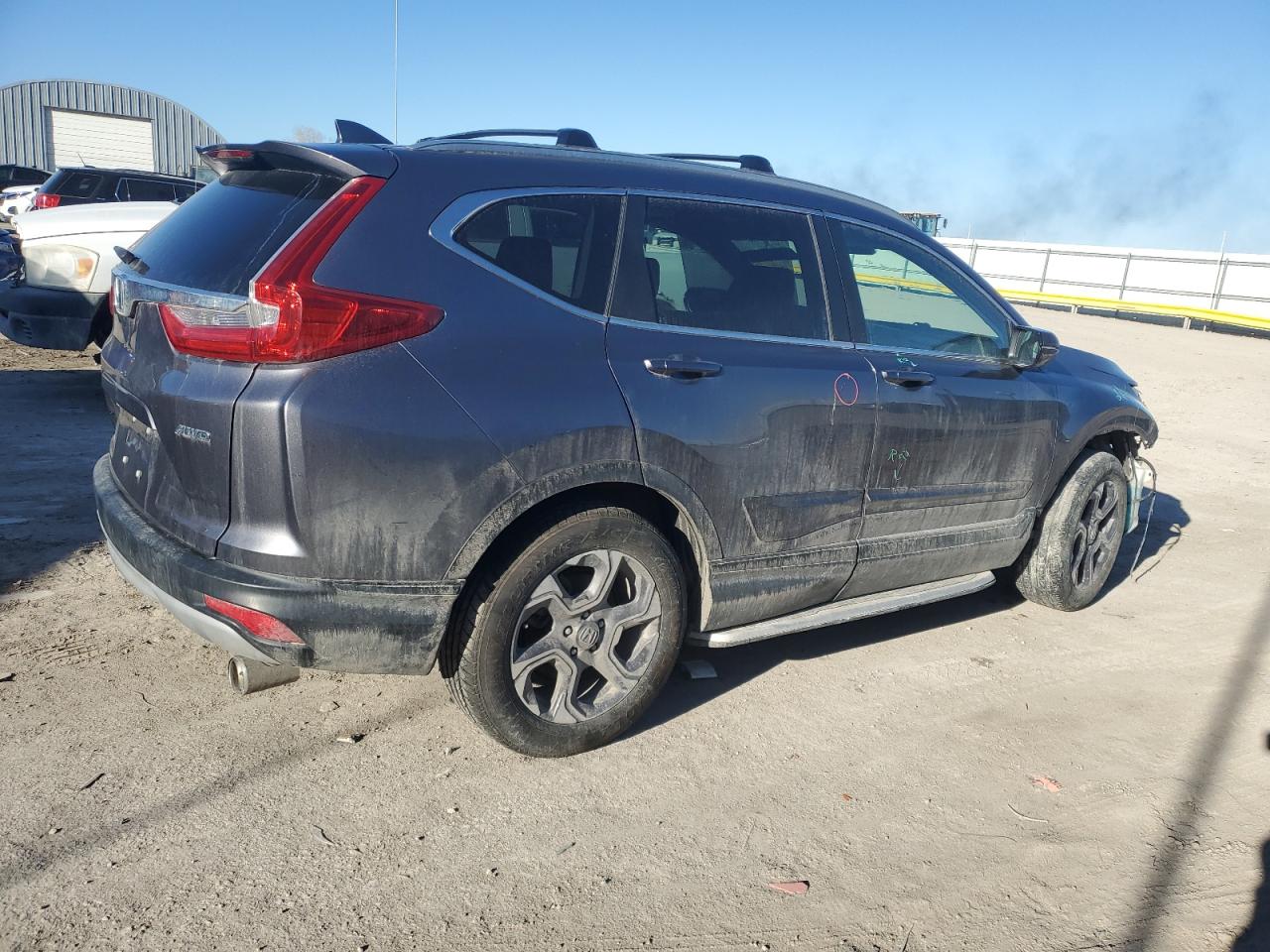 7FARW2H88JE093689 HONDA CRV 2018