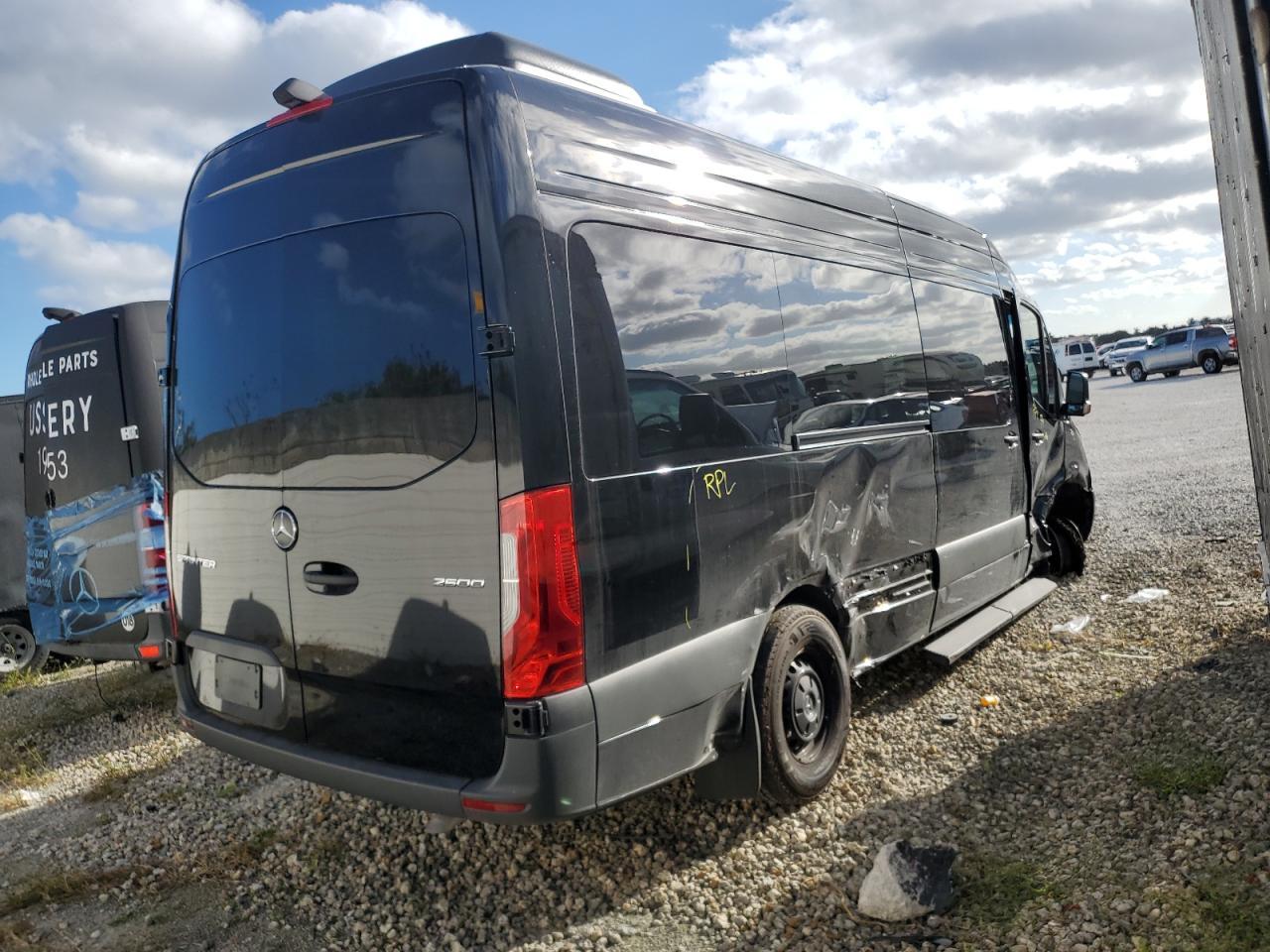 2024 Mercedes-Benz Sprinter - Image 3