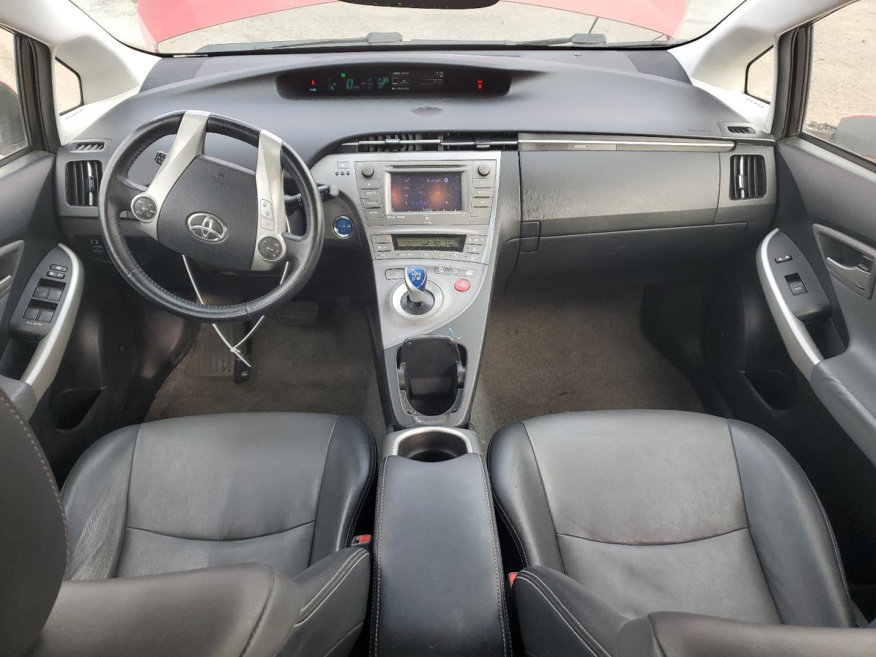 2014 Toyota Prius - Image 8