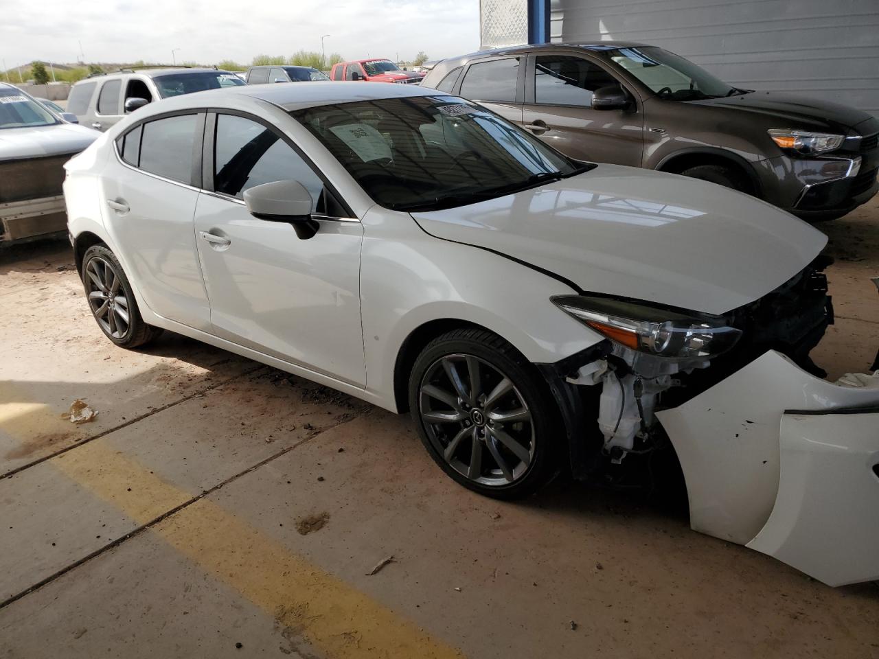 2017 Mazda 3 - Image 4