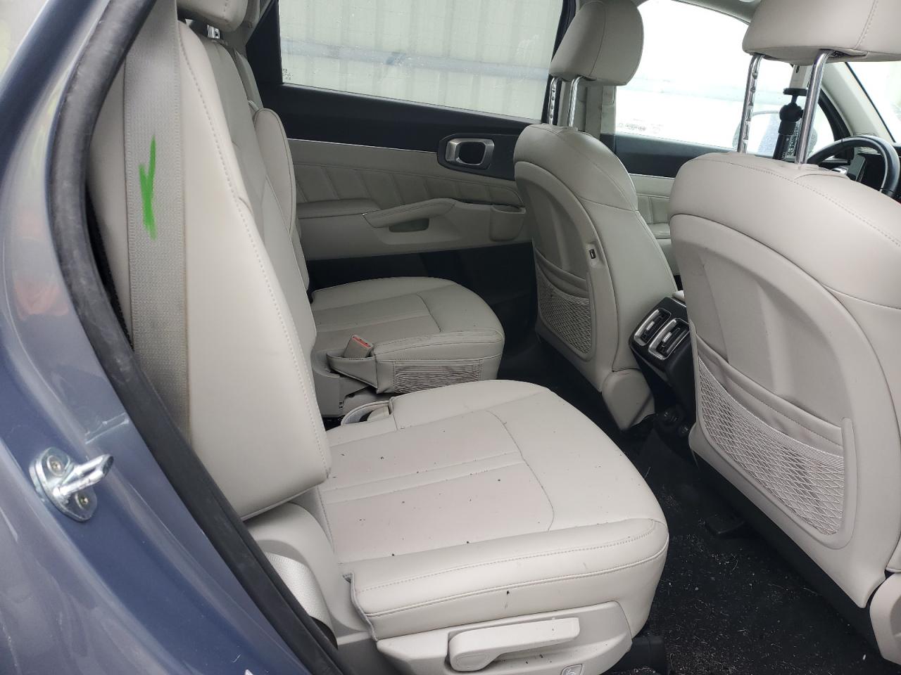 2021 Kia Sorento - Image 11