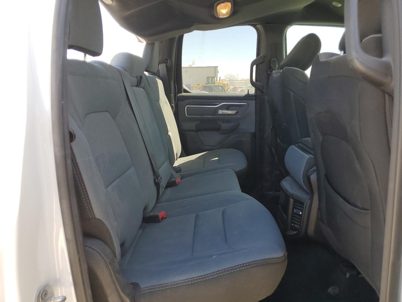 2021 RAM 1500 - Image 10