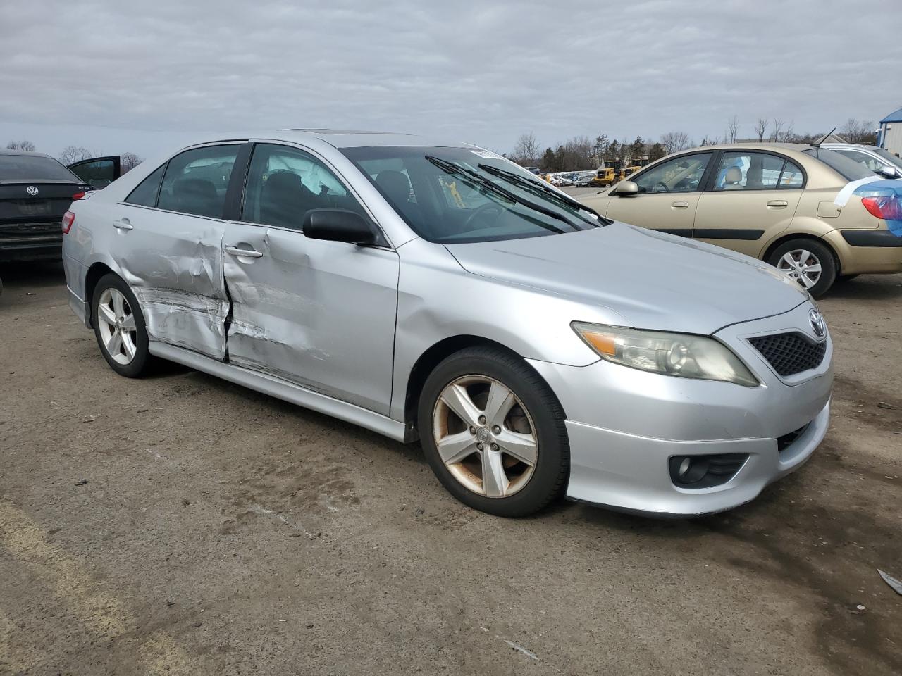 2011 Toyota Camry - Image 4