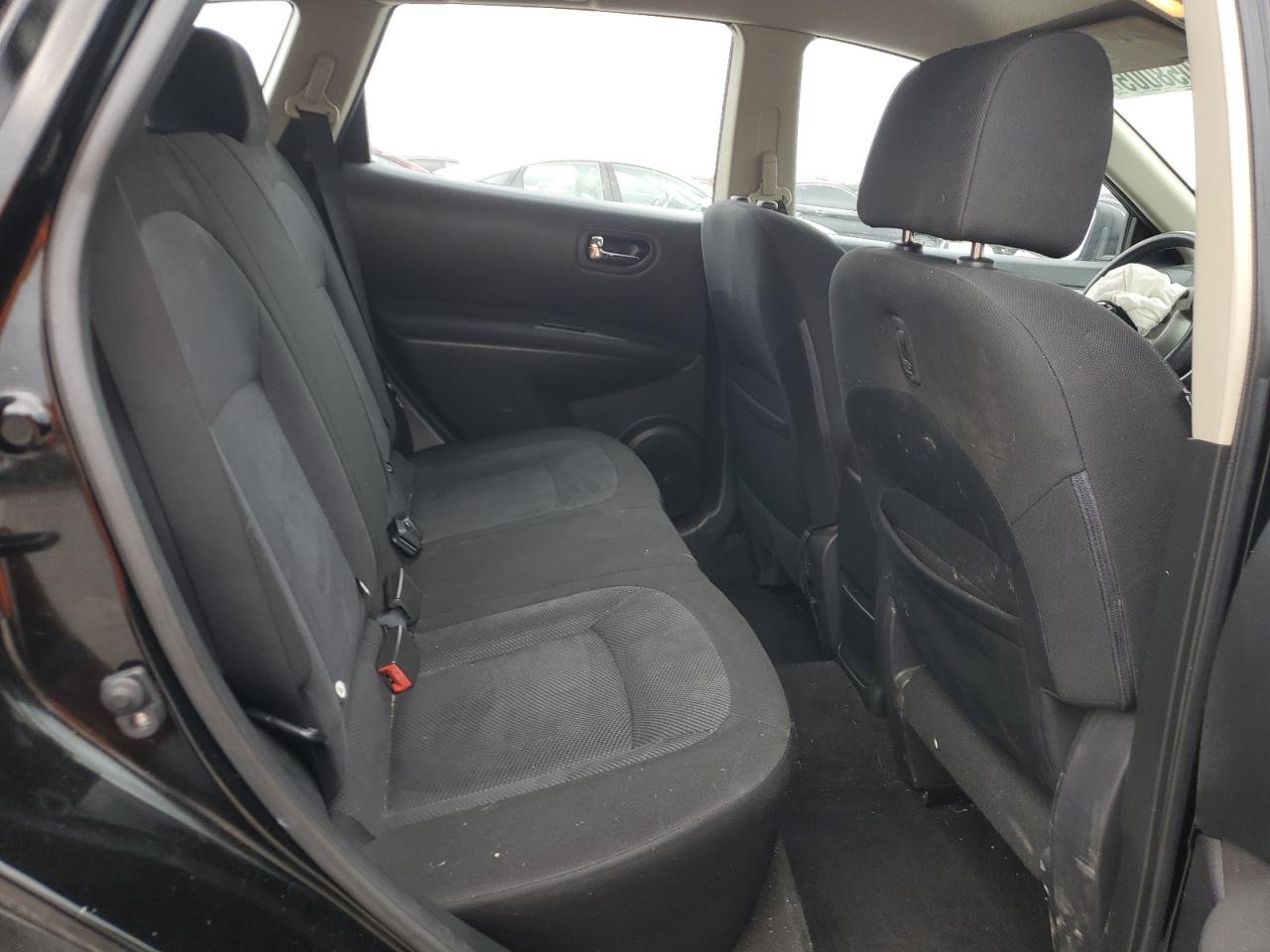 2013 Nissan Rogue - Image 12